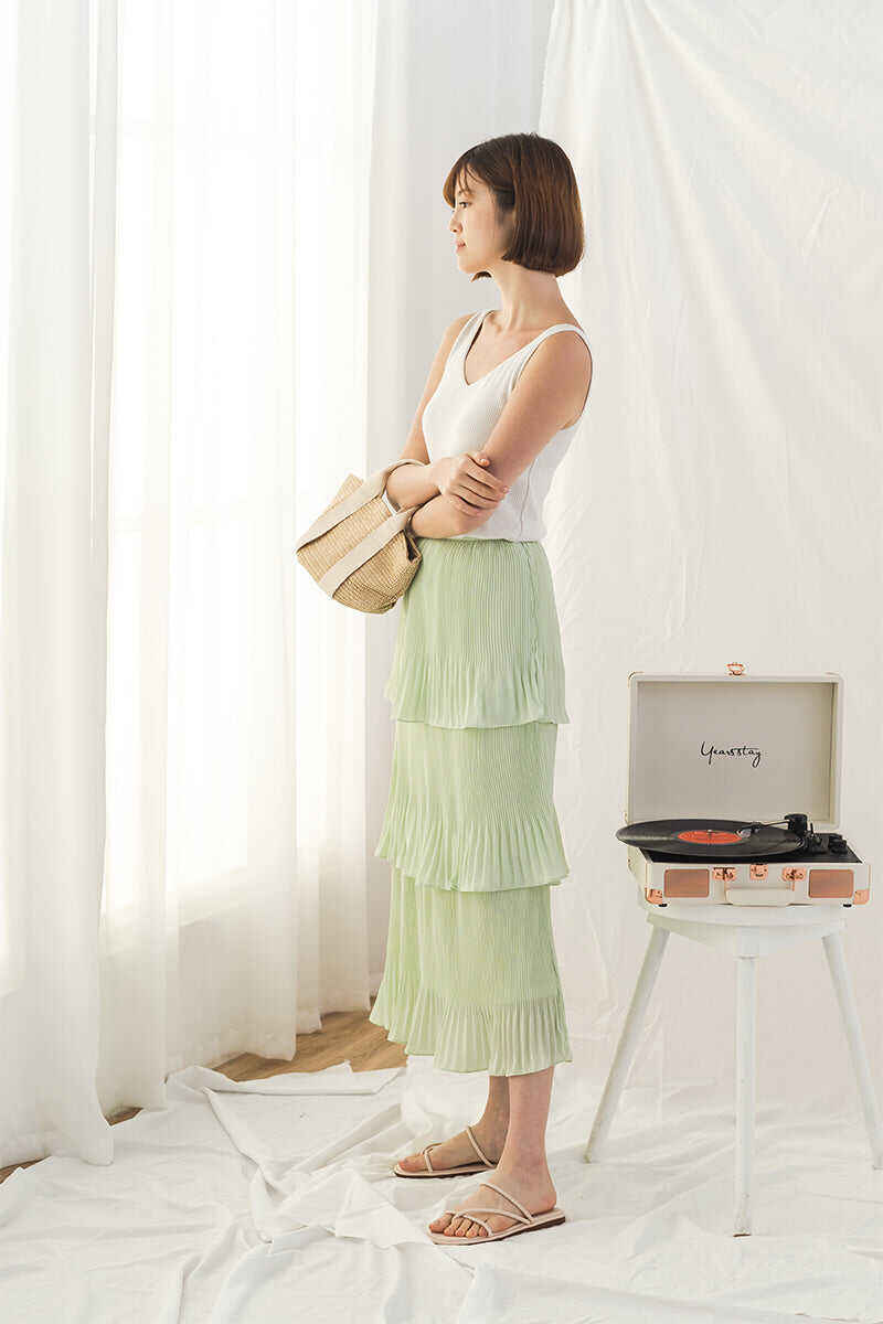 Strappy Sliders in Cream