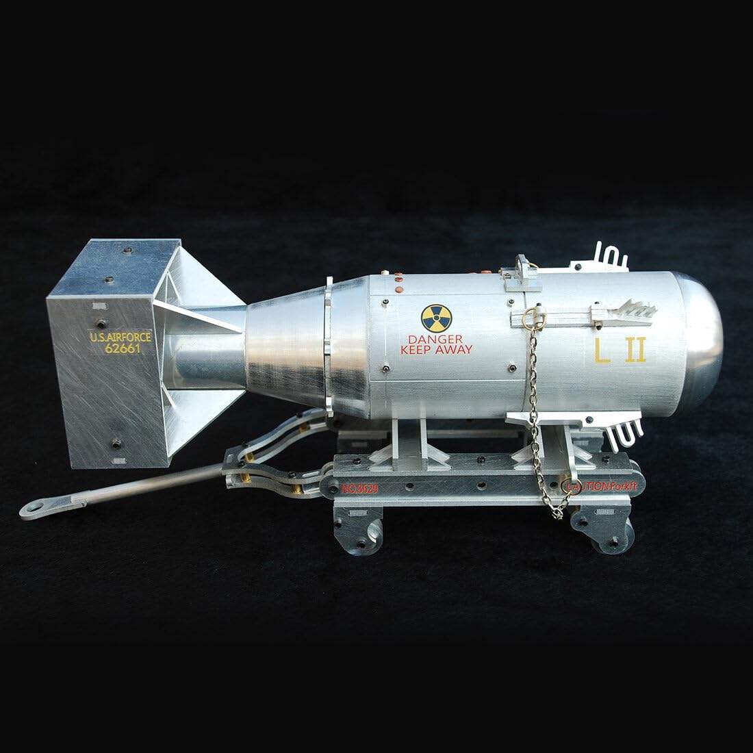 1/12 Full Metal WWII American Little Boy Nuclear Bomb Assembly Model