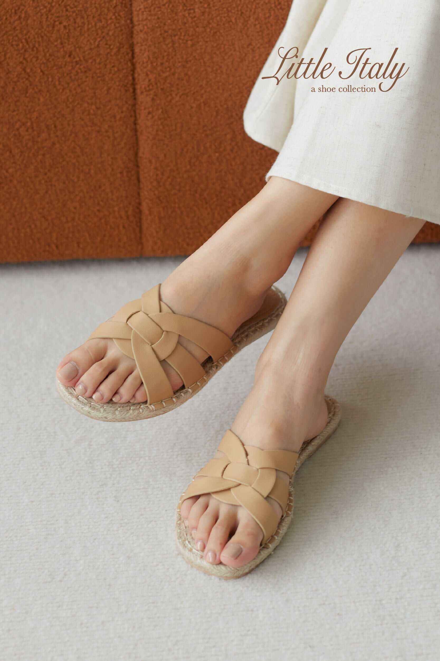Interlocking Espadrilles Sliders in Nude