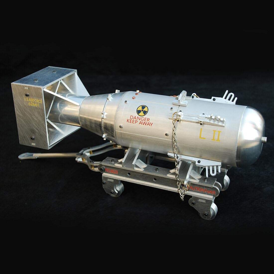 1/12 Full Metal WWII American Little Boy Nuclear Bomb Assembly Model