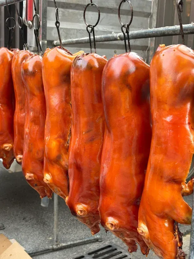 😍Whole Roasted Suckling Pig 🐷- Premium Quality, Fast 2-Day US Shipping!