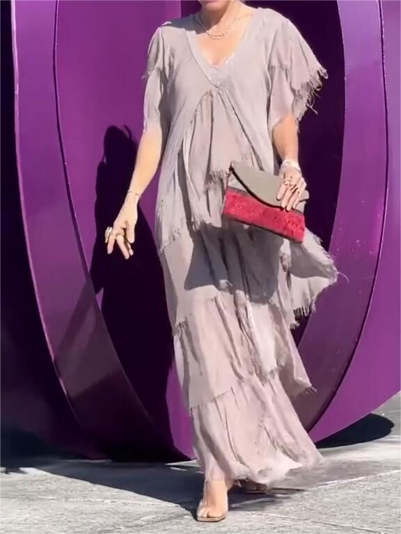 🎁 Last Day Promotion 49% OFF 🔥 Elegant V-neck Maxi Dress