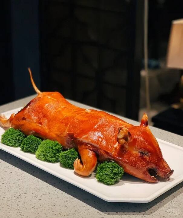 😍Whole Roasted Suckling Pig 🐷- Premium Quality, Fast 2-Day US Shipping!