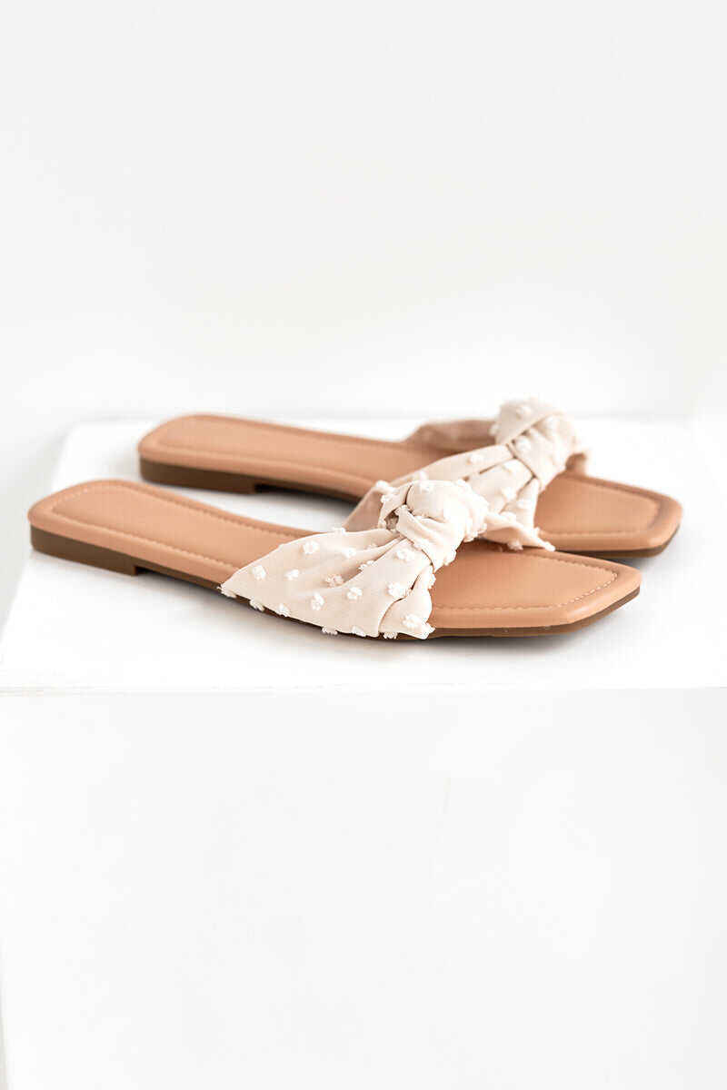 Knotted Swiss Dots Sliders in Cream