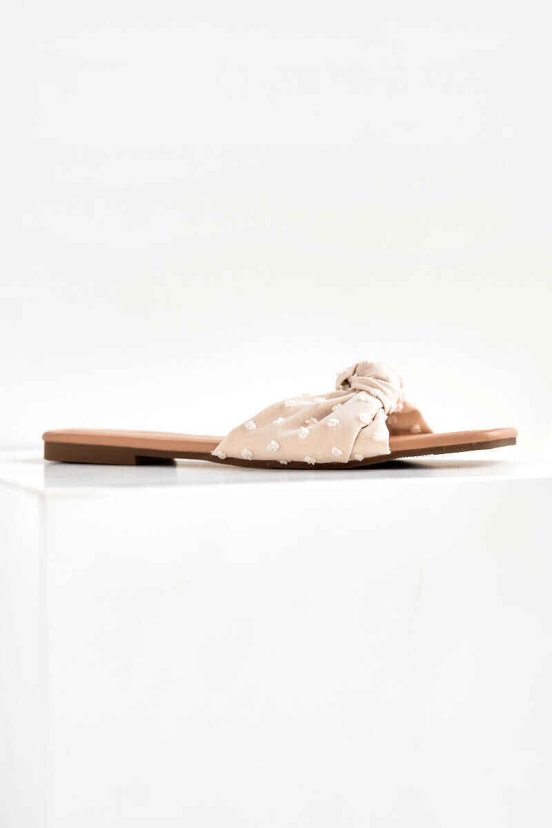 Knotted Swiss Dots Sliders in Cream