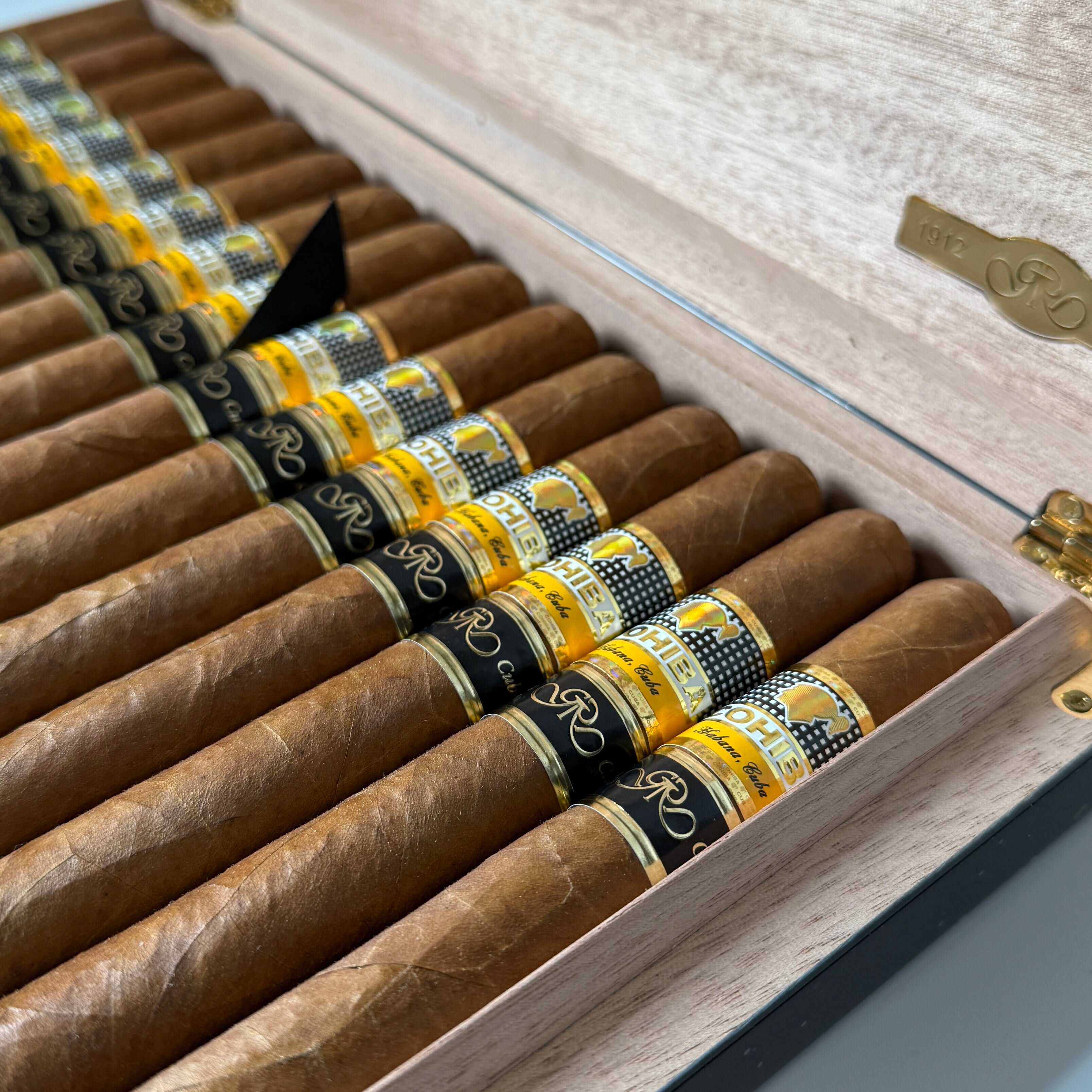 Cohiba Esplendidos Gran Reserva Cosecha 2017 Cigar
