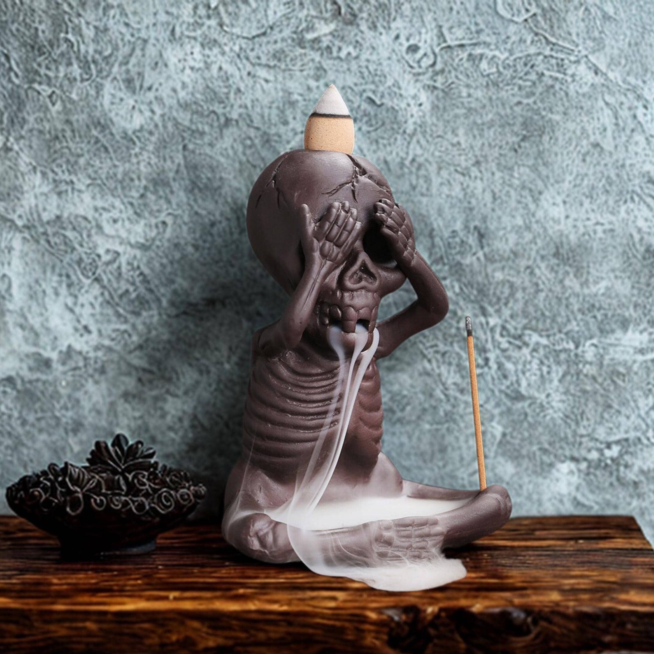 🔥LAST DAY 50% OFF - Gothic Skeleton Backflow Incense Burner